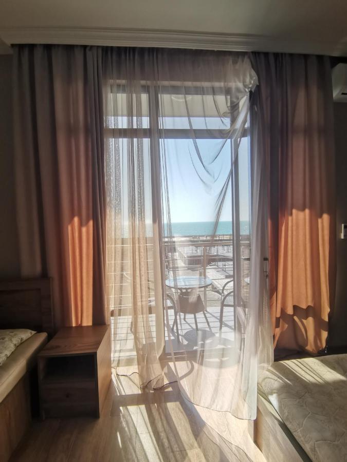 Boomerang Hotel Kobuleti ภายนอก รูปภาพ